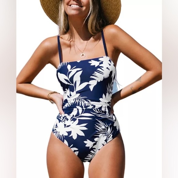 Cupshe Other - CUPSHE Medium Navy One-Piece Ruched Tropical Strappy